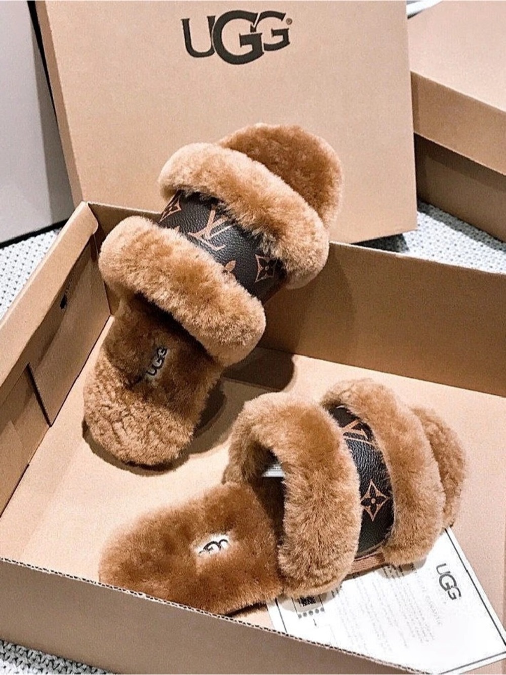UGG Shearling Slippers in Brown NWT